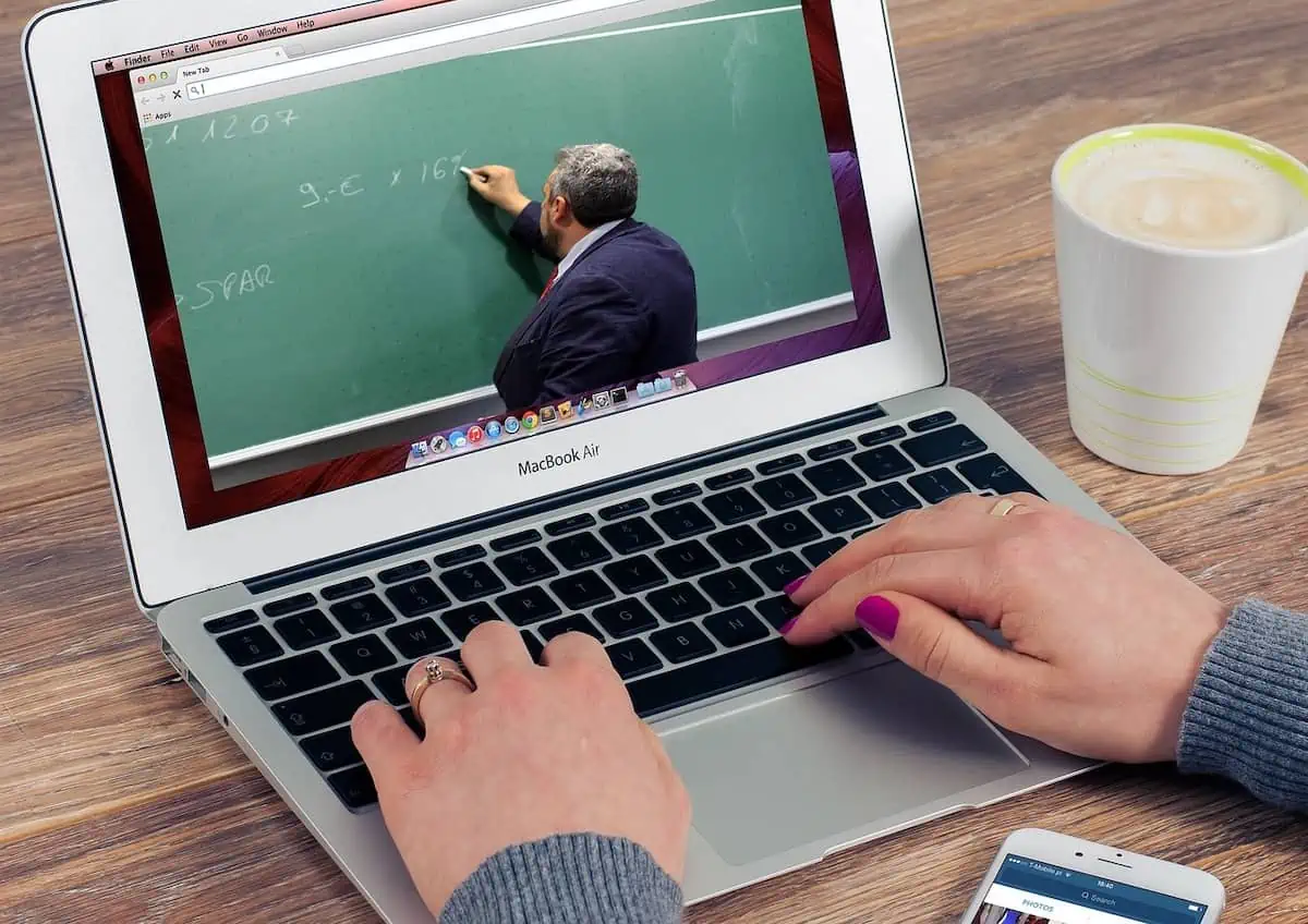 Online Learning Tools